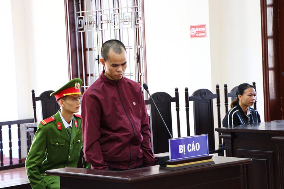 Tuyên án kẻ hiếp dâm bé gái rồi định phóng hỏa giết người - 1 Tuyên án kẻ hiếp dâm bé gái rồi định phóng hỏa giết người - 1