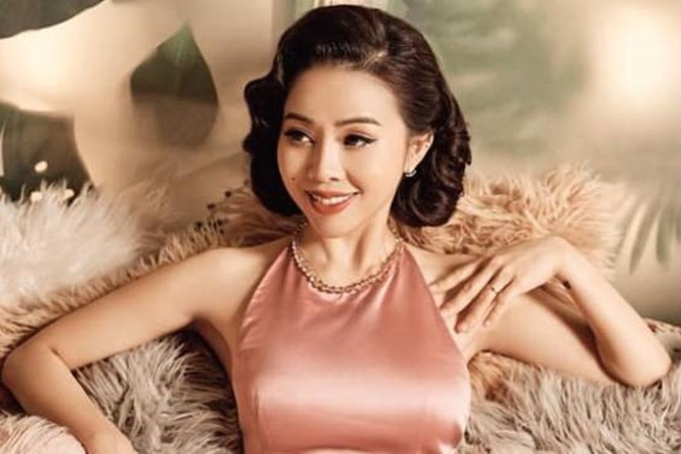 Hot girl tất toán khống 5 sổ tiết kiệm và tuyên ngôn về sắc đẹp - 1 Hot girl tất toán khống 5 sổ tiết kiệm và tuyên ngôn về sắc đẹp - 1
