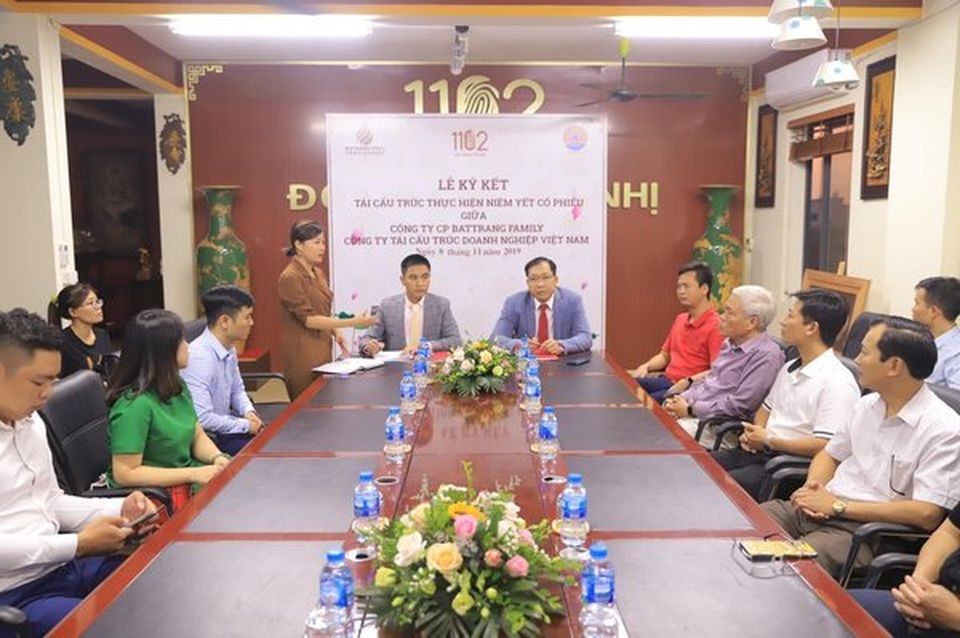 Tuyển 80 nhân viên bán hàng gốm phong thuỷ, lương hấp dẫn - 1 Tuyển 80 nhân viên bán hàng gốm phong thuỷ, lương hấp dẫn - 1