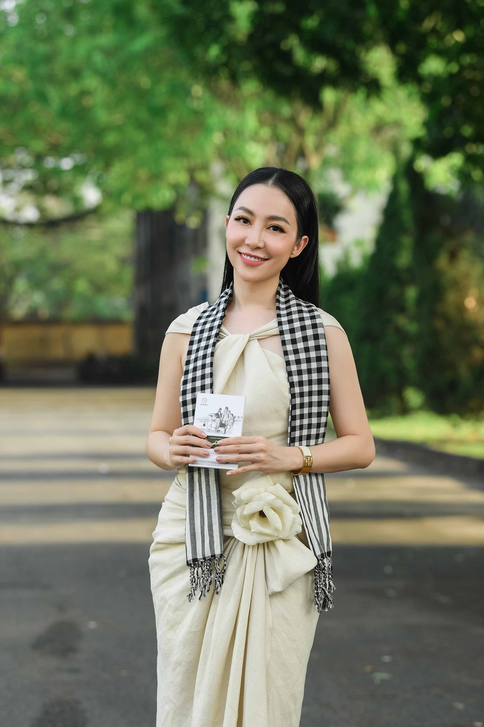 Linh Nga từng khóc hàng đêm khi ra nước ngoài học múa năm 12 tuổi - 1 Linh Nga từng khóc hàng đêm khi ra nước ngoài học múa năm 12 tuổi - 1