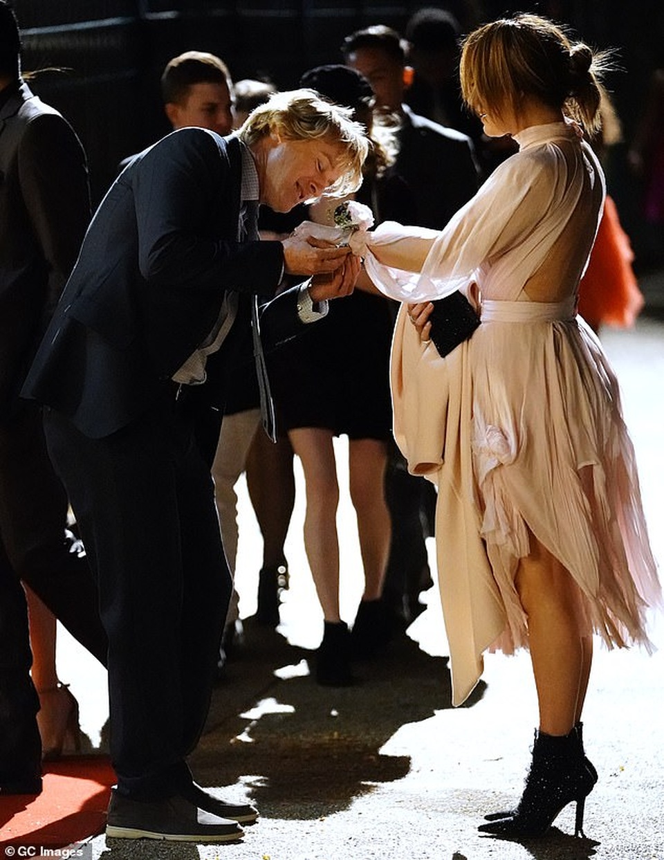 Jennifer Lopez đẹp đôi bên Owen Wilson - 1 Jennifer Lopez đẹp đôi bên Owen Wilson - 1