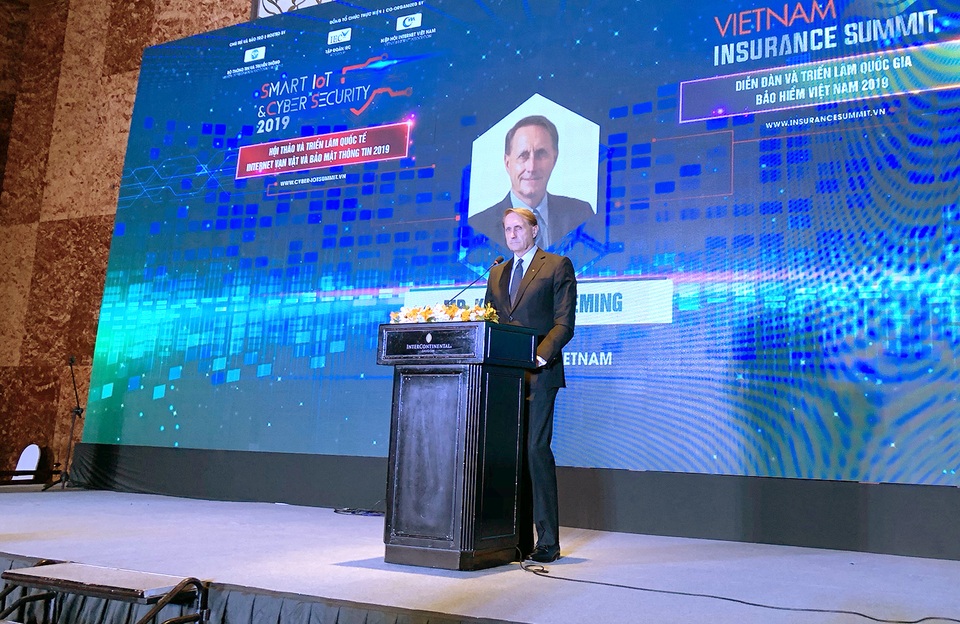 Manulife Vietnam - Nhà tài trợ Kim Cương tại Diễn đàn và Triển lãm quốc gia về Bảo hiểm Việt Nam 2019 - 1 Manulife Vietnam - Nhà tài trợ Kim Cương tại Diễn đàn và Triển lãm quốc gia về Bảo hiểm Việt Nam 2019 - 1