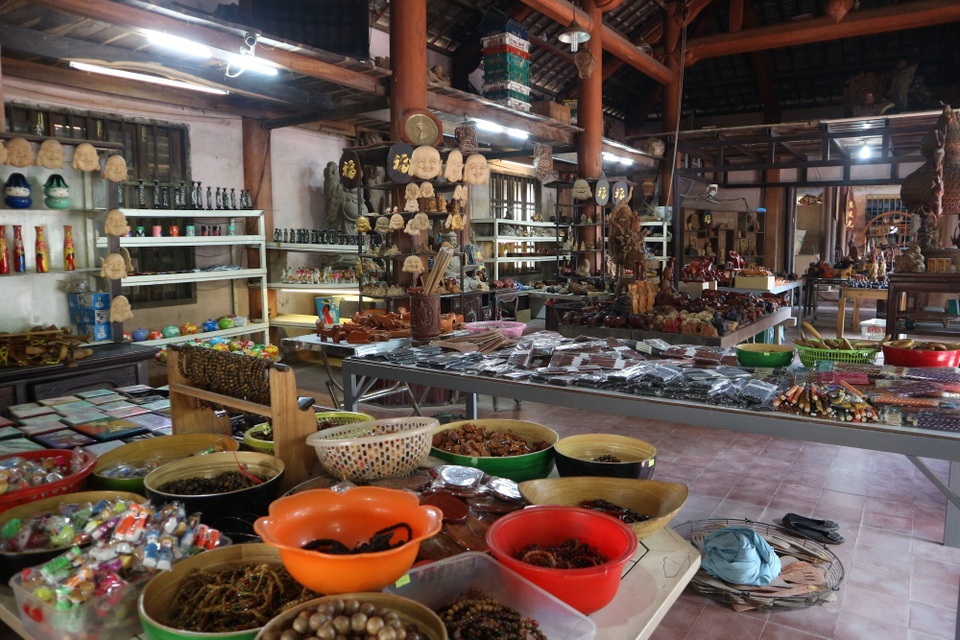 Hiện ngôi nhà của nghệ nhân Huỳnh Sướng đang là nơi trưng bày, dạy trải nghiệm nghề mộc cho du khách khi đến làng mộc Kim Bồng; bên cạnh đó là dạy nghề cho những ai muốn theo nghề Người nghệ nhân giữ hồn nghề mộc ở làng nghề trăm năm tuổi ở Hội An