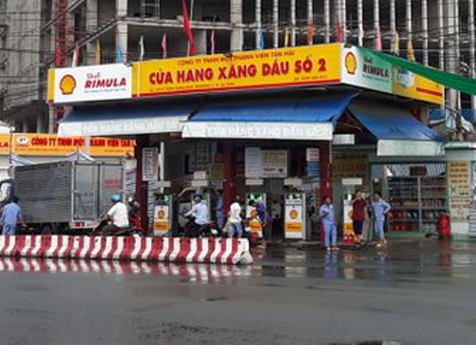 Công an làm việc với công ty thuộc công đoàn Văn phòng Tỉnh ủy từng bán xăng dầu của Trịnh Sướng - 1 Công an làm việc với công ty thuộc công đoàn Văn phòng Tỉnh ủy từng bán xăng dầu của Trịnh Sướng - 1
