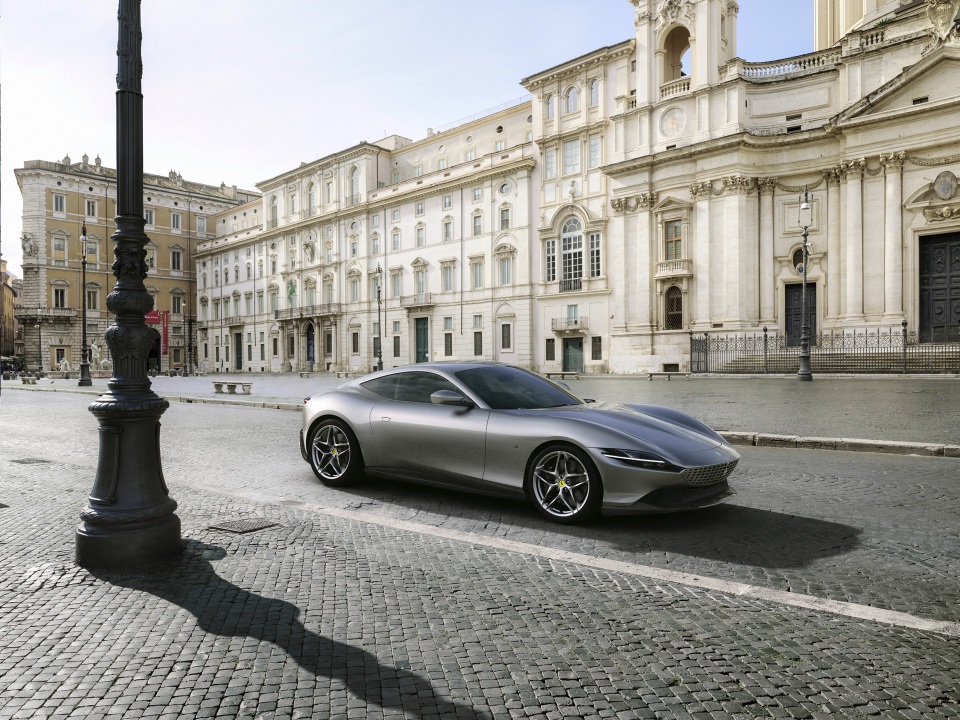 Siêu xe Roma - Một Ferrari rất hiền - 5 Siêu xe Roma - Một Ferrari rất hiền - 5