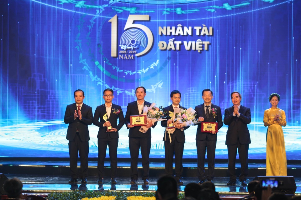 Giải nhì Nhân tài Đất Việt 2019: Cơ hội tìm kiếm nhà đầu tư dễ dàng hơn - 1 Giải nhì Nhân tài Đất Việt 2019: Cơ hội tìm kiếm nhà đầu tư dễ dàng hơn - 1