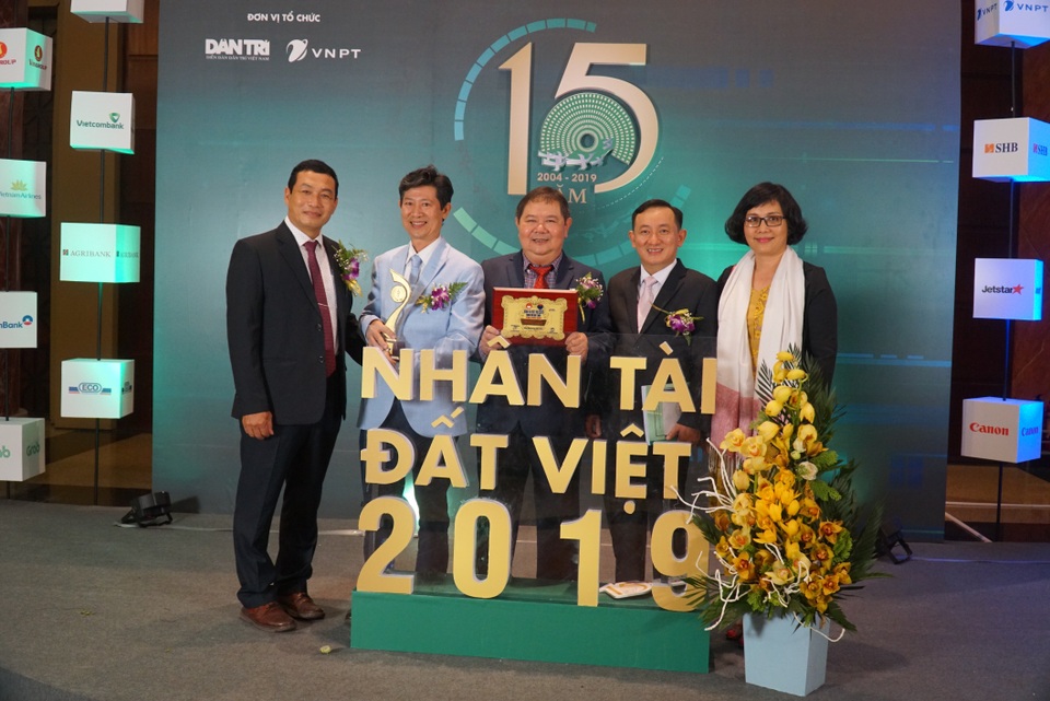 “Mục đích của chúng tôi là để bệnh nhân nghèo không còn phải ra nước ngoài điều trị” - 2 “Mục đích của chúng tôi là để bệnh nhân nghèo không còn phải ra nước ngoài điều trị” - 2