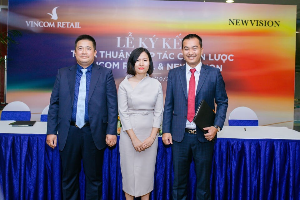 Đông Tây Land đồng hành cùng Vincom Retail cho thuê Shop Grand World Phú Quốc - 2 Đông Tây Land đồng hành cùng Vincom Retail cho thuê Shop Grand World Phú Quốc - 2