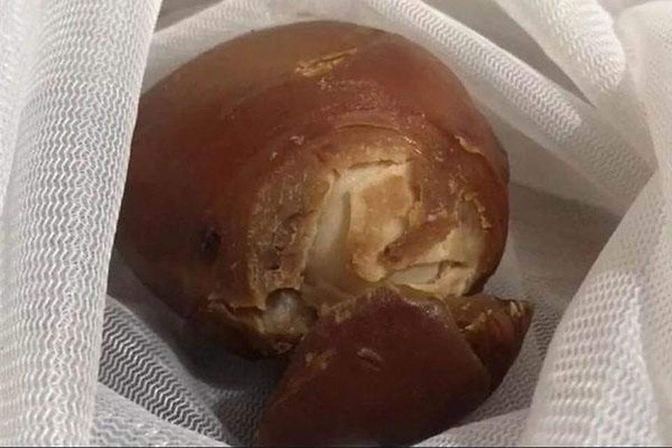 Làm thịt con gà không đẻ nhiều năm, chủ vớ bẫm kho báu trong bụng - 1 Làm thịt con gà không đẻ nhiều năm, chủ vớ bẫm kho báu trong bụng - 1