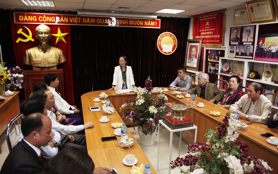 Trung ương Hội Khuyến học VN trao Bảng vàng Khuyến tài cho 2 tác giả đoạt giải thưởng Khuyến tài - Nhân tài đất Việt 2019 - 3 Trung ương Hội Khuyến học VN trao Bảng vàng Khuyến tài cho 2 tác giả đoạt giải thưởng Khuyến tài - Nhân tài đất Việt 2019 - 3