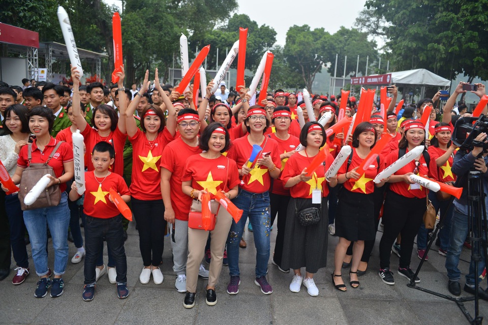 Nhóm nhạc nữ đình đám của Nhật Bản AKB48 tới Việt Nam - 2 Nhóm nhạc nữ đình đám của Nhật Bản AKB48 tới Việt Nam - 2