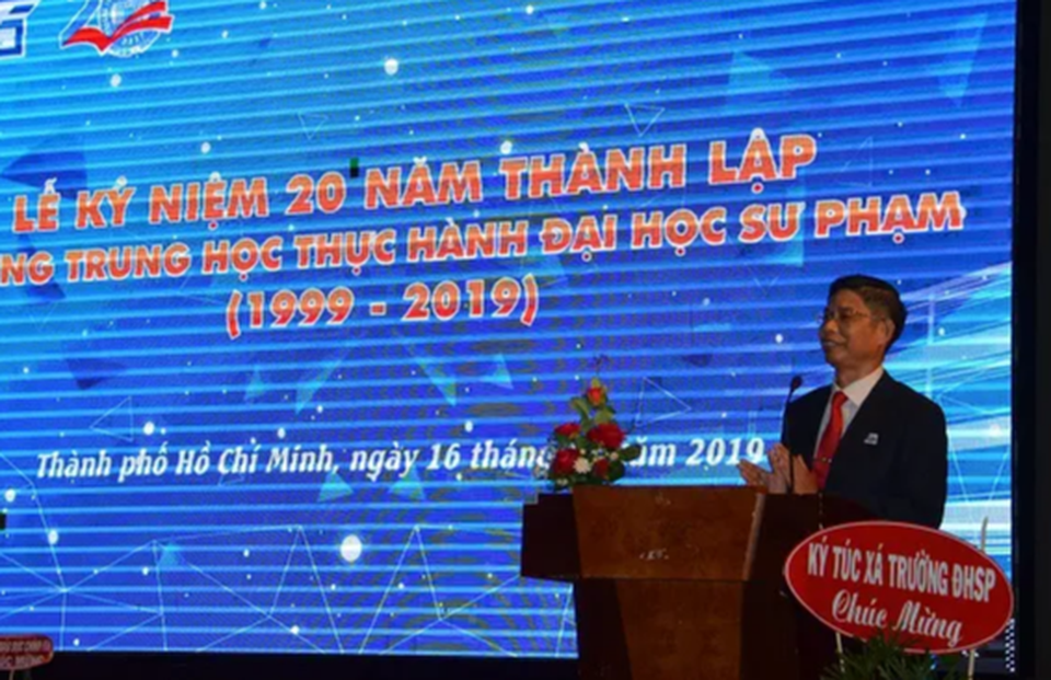 hiệu trưởng trường Trung học Thực hành ĐH Sư phạm.jpeg hiệu trưởng trường Trung học Thực hành ĐH Sư phạm.jpeg