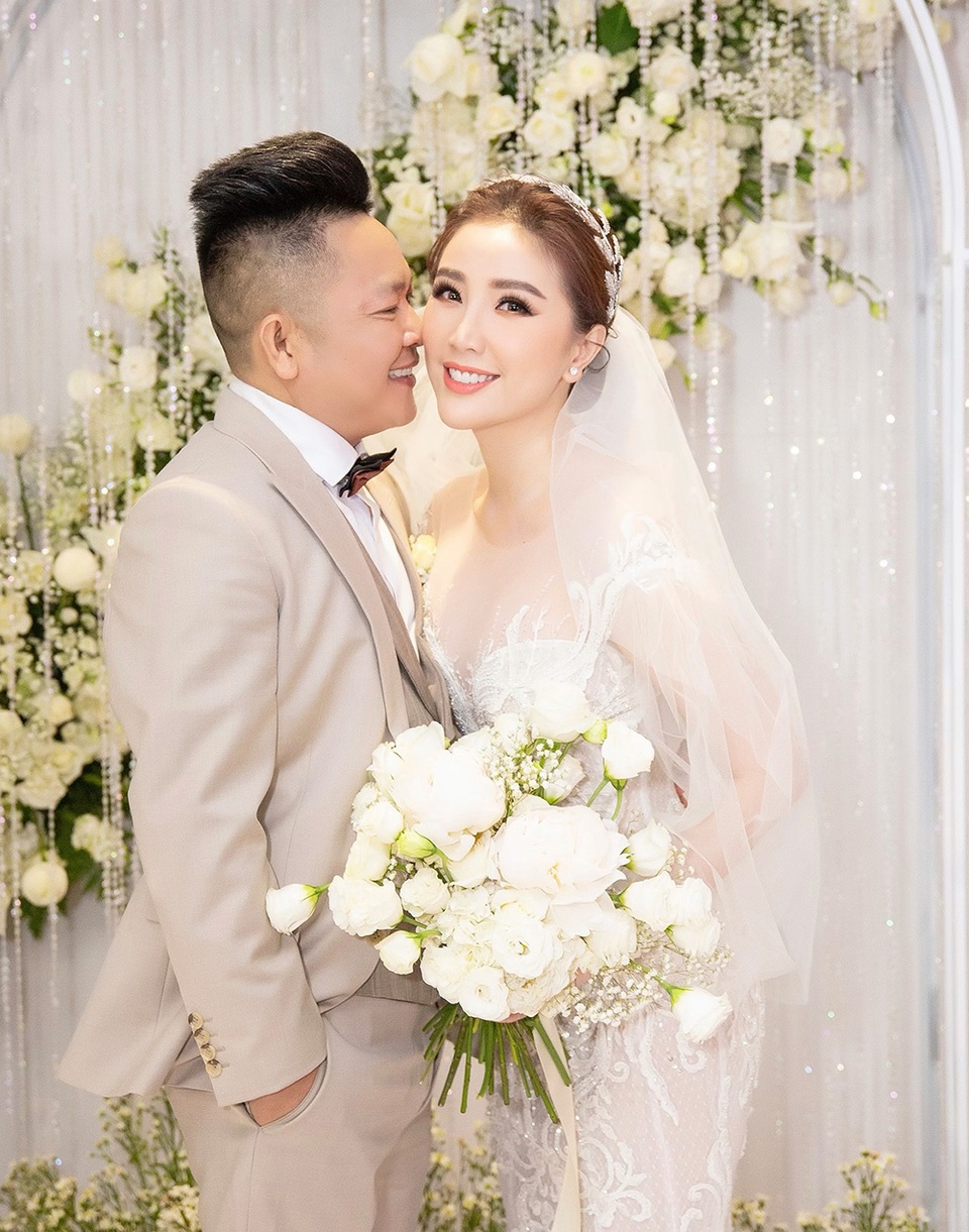 Bảo Thy mất ngủ 10 ngày trước đám cưới vì hồi hộp - 5 Bảo Thy mất ngủ 10 ngày trước đám cưới vì hồi hộp - 5