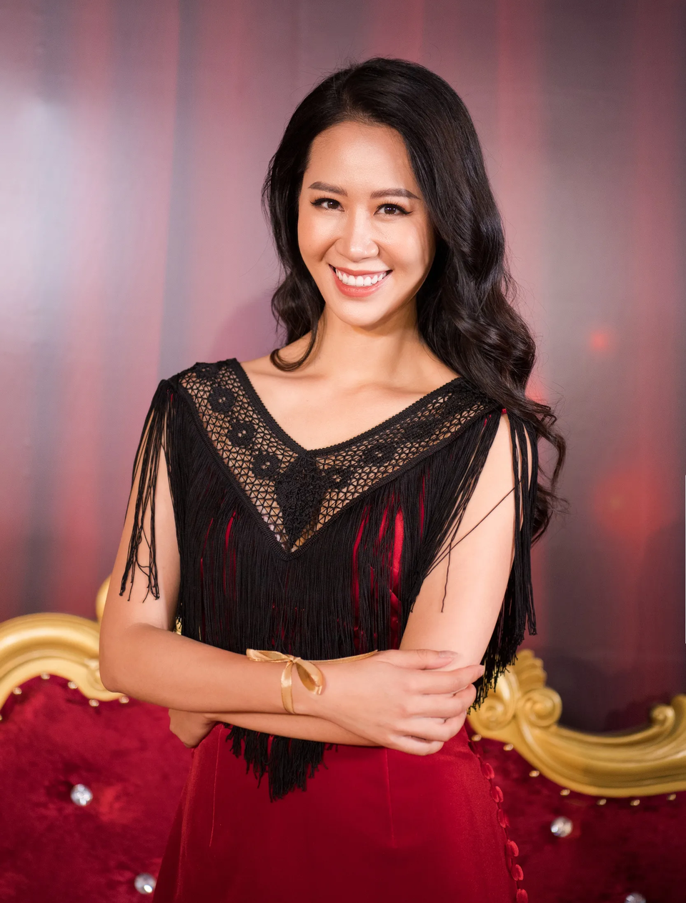 Hà Tăng lộ dáng gầy gò khi đi xem Ngô Phương Lan diễn thời trang - 13 Hà Tăng lộ dáng gầy gò khi đi xem Ngô Phương Lan diễn thời trang - 13