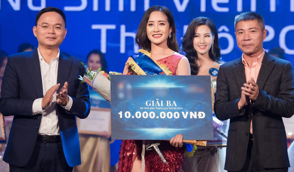 NSND Công Lý khuyên Huyền My “đanh đá hơn” để đóng vai… “Cô Đẩu” - 16 NSND Công Lý khuyên Huyền My “đanh đá hơn” để đóng vai… “Cô Đẩu” - 16