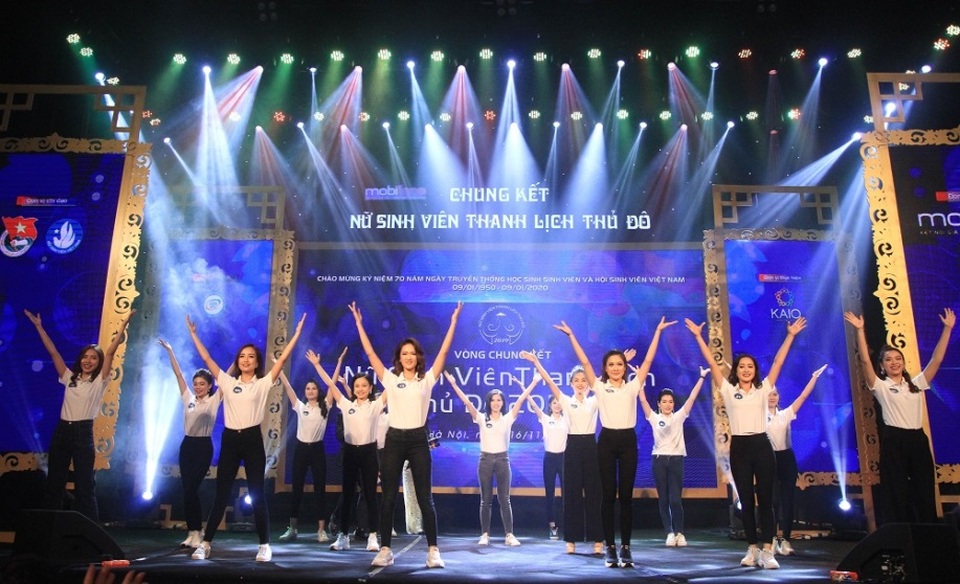 Thiếu nữ ĐH Hà Nội đăng quang “Nữ sinh thanh lịch Thủ đô 2019” - 1 Thiếu nữ ĐH Hà Nội đăng quang “Nữ sinh thanh lịch Thủ đô 2019” - 1