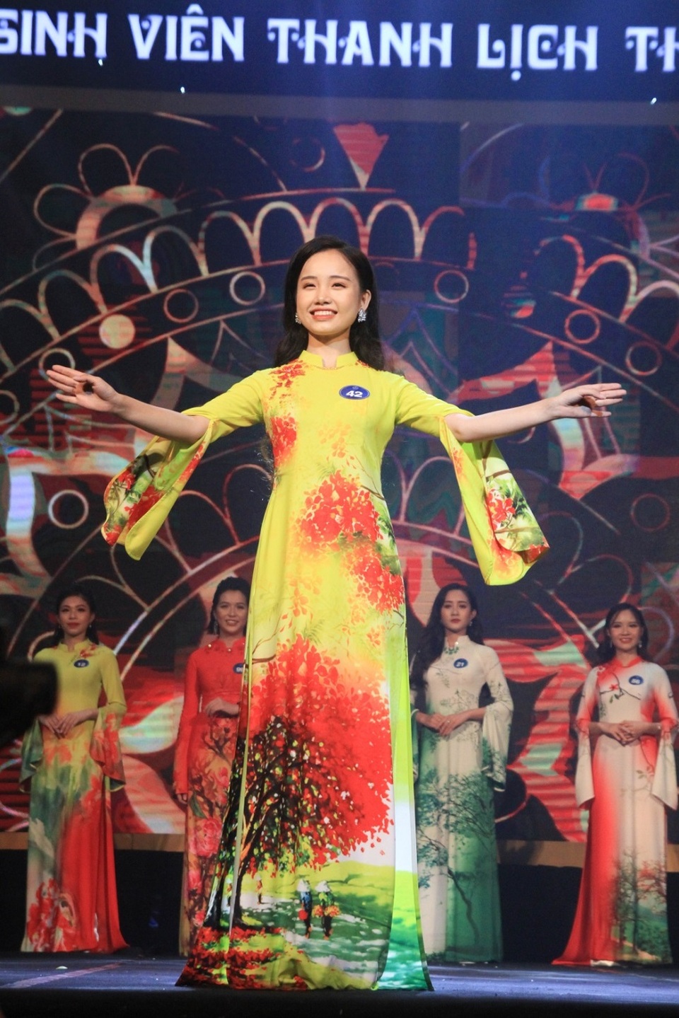 Thiếu nữ ĐH Hà Nội đăng quang “Nữ sinh thanh lịch Thủ đô 2019” - 11 Thiếu nữ ĐH Hà Nội đăng quang “Nữ sinh thanh lịch Thủ đô 2019” - 11