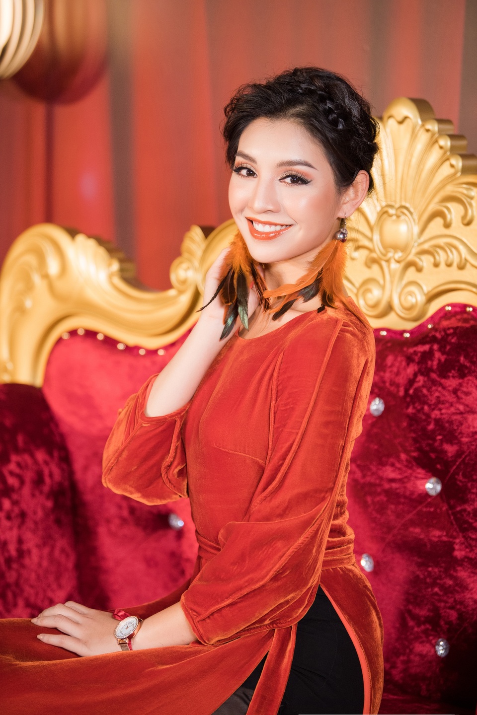 Hà Tăng lộ dáng gầy gò khi đi xem Ngô Phương Lan diễn thời trang - 16 Hà Tăng lộ dáng gầy gò khi đi xem Ngô Phương Lan diễn thời trang - 16