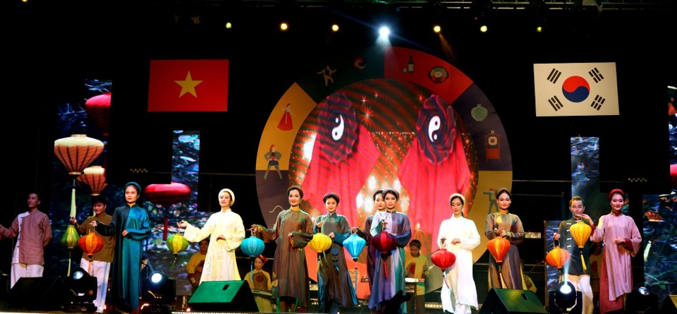 Bế mạc “Những ngày văn hóa Hàn Quốc tại Quảng Nam 2019” - 2 Bế mạc “Những ngày văn hóa Hàn Quốc tại Quảng Nam 2019” - 2