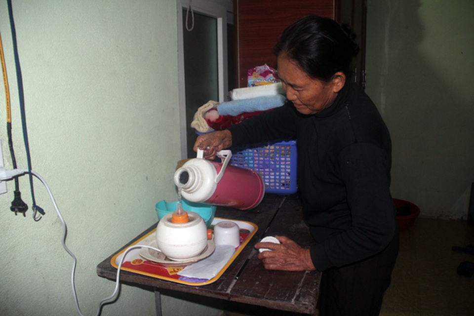 Đau đớn bé trai 4 tháng tuổi khát sữa ngóng chờ mẹ thoi thóp nơi bệnh viện - 7 Đau đớn bé trai 4 tháng tuổi khát sữa ngóng chờ mẹ thoi thóp nơi bệnh viện - 7