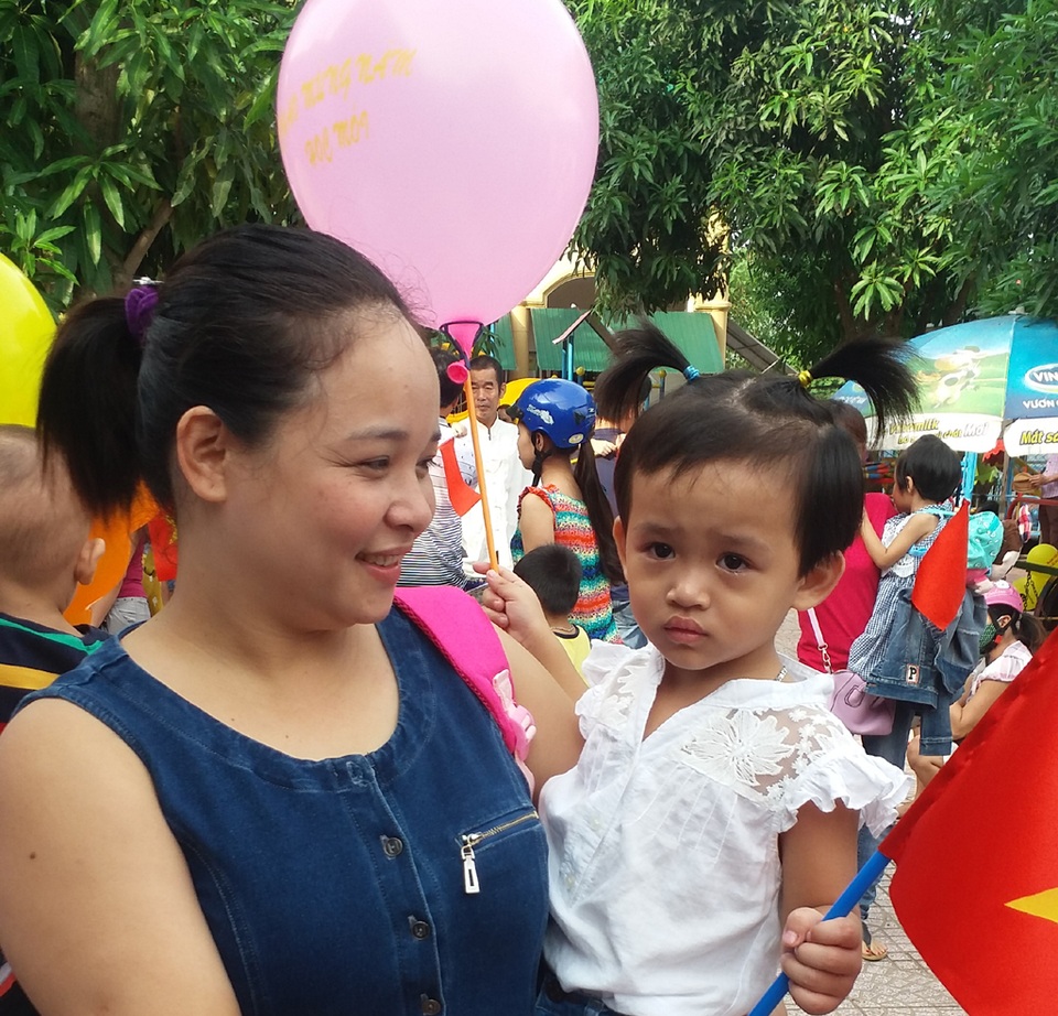 Ngày đầu tiên đi học của các bé mầm non - 8 Ngày đầu tiên con tới lớp, bố mẹ cũng đong đầy những cảm xúc.