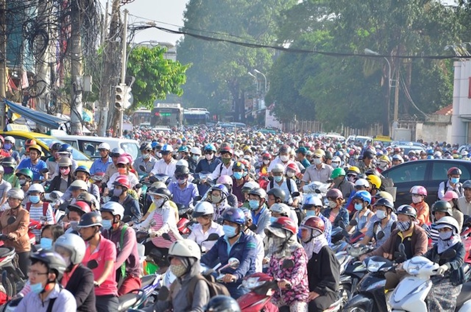 TS Vũ Thành Tự Anh: Giao thông tốt thì giao thương mới "lột xác" - 1 Nếu bài toán giao thông được giải quyết, kinh tế khu vực phía Nam, nhất là TPHCM mới có thể cất cánh