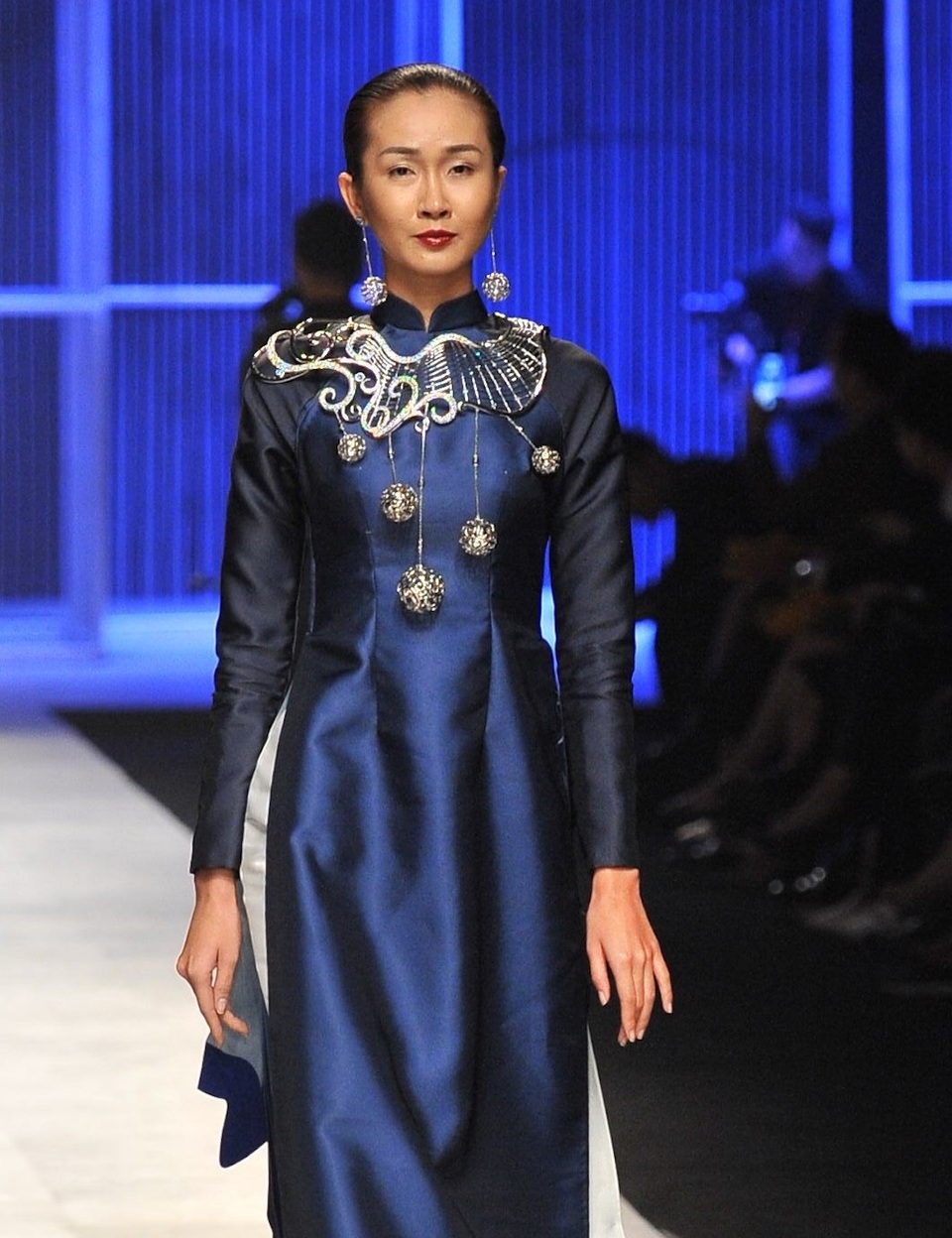 ​Mang tên “Tôi Yêu Việt Nam”, BST là tổng hòa những nét dung dị mang dáng dấp, tâm hồn Việt