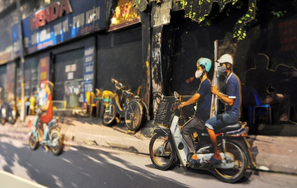 Đến với triển lãm, người xem không chỉ được trở về với những ký ức tập thể mà còn như được chứng kiến một bảo tàng, lưu trữ đầy đủ những hoài niệm của quá khứ lẫn nhịp sống của hiện tại. 