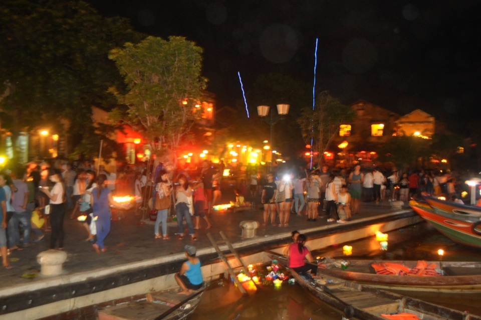 Hội An lung linh đêm Trung thu