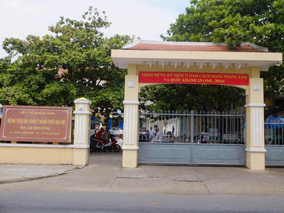 Vụ bệnh nhân tử vong ở bệnh viện Hội An: Yêu cầu kiểm điểm, rút kinh nghiệm - 1 Sở Y tế Quảng Nam yêu cầu lãnh đạo Bệnh viện Đa khoa Hội An kiểm điểm, rút kinh nghiệm đối với trường hợp bệnh nhân Trần Quốc Hùng