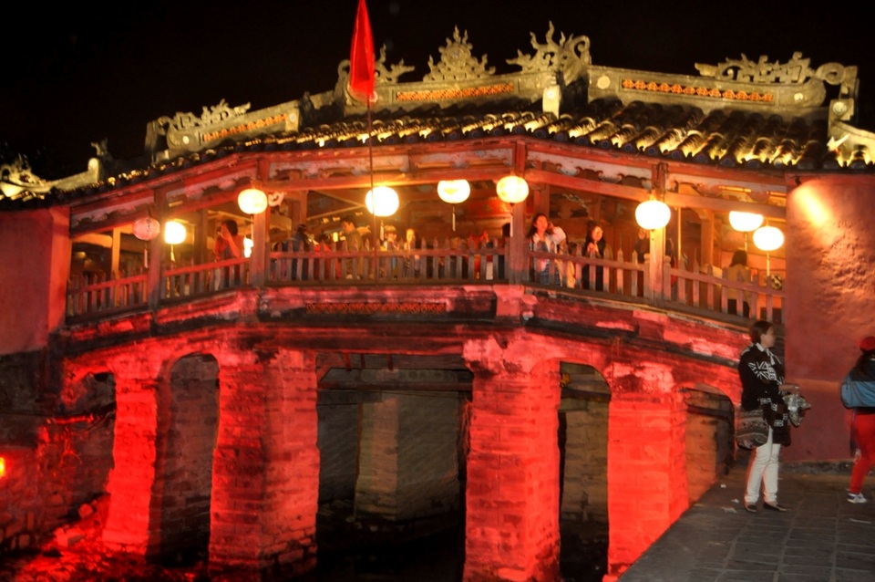 Hội An được tài trợ công nghệ năng lượng mặt trời trong phố cổ - 2 TP Hội An sẽ sử dụng năng lượng tái tạo để phục vụ thắp sáng trang trí