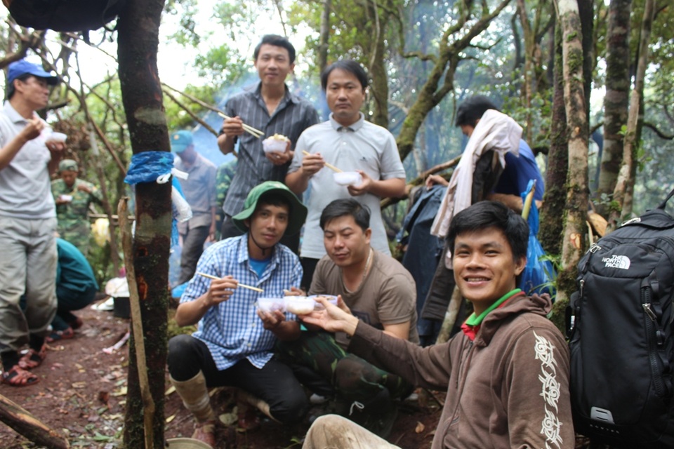 Nghỉ ngơi để lấy sức tiếp tục đi