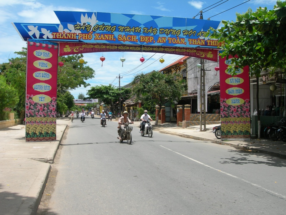 Hội An sẽ thí điểm vận chuyển du khách bằng xe điện trong nội thành Hội An