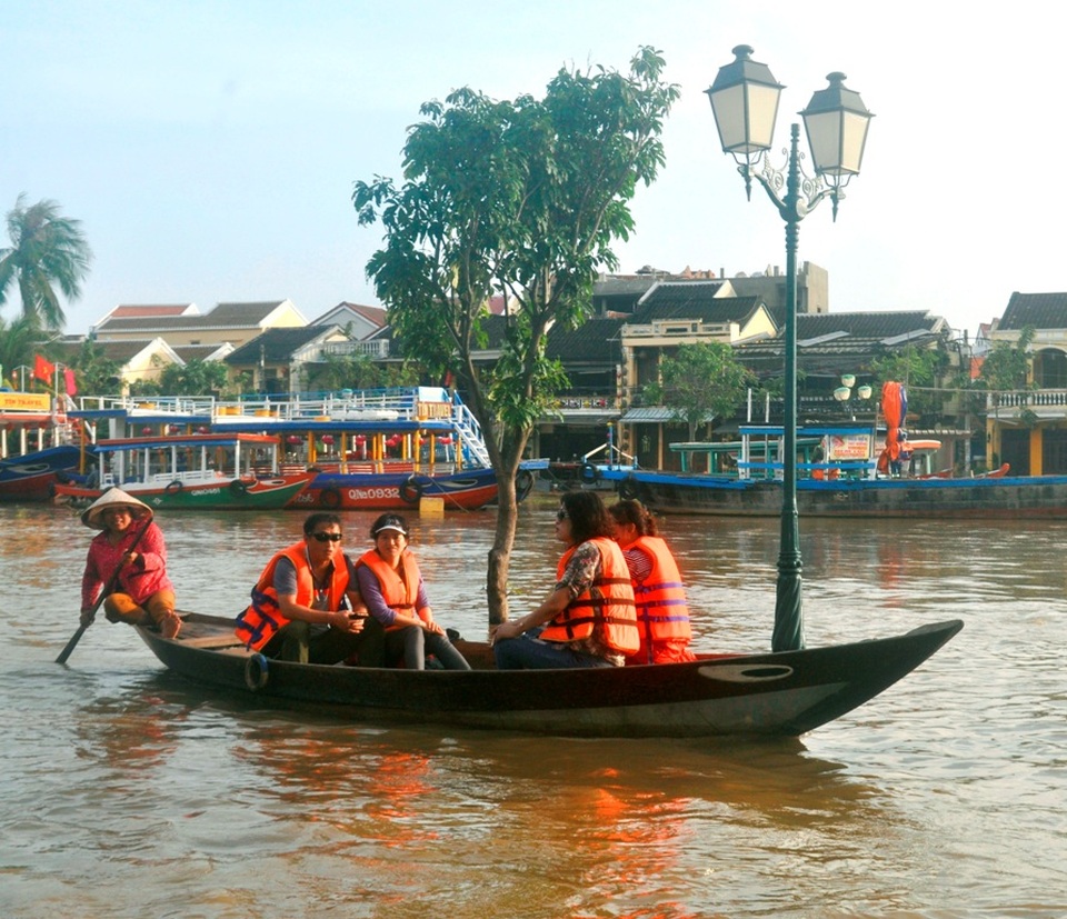 Đây còn là cơ hội kiếm thêm thu nhập cho người dân