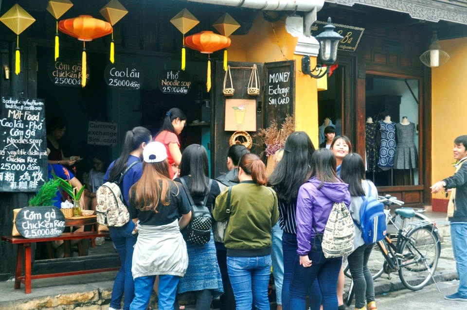 Cơ hội để các bạn trẻ tìm hiểu về văn hóa, ẩm thực và con người phố cổ