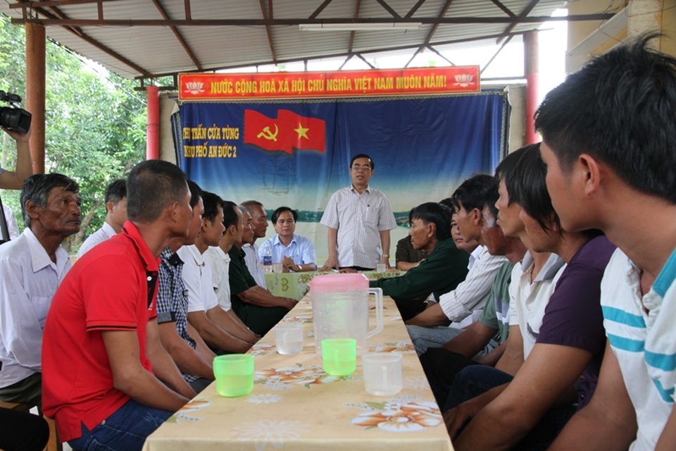 Lãnh đạo tỉnh gặp gỡ các ngư dân