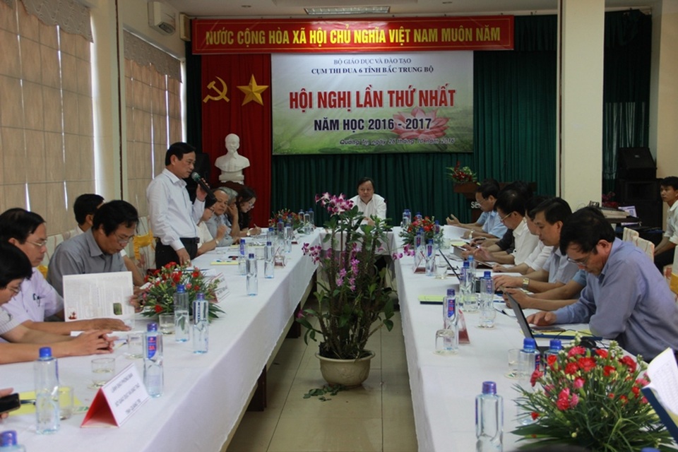 Các địa phương nhấn mạnh việc miễn học phí với học sinh vùng biển là cần thiết trong giai đoạn hiện nay.