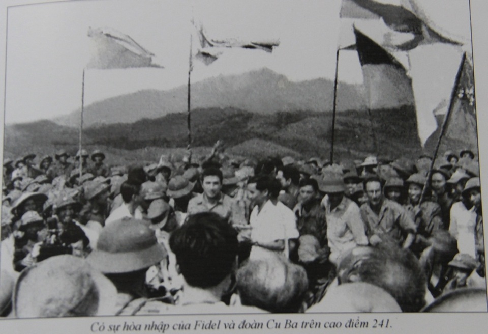 Những khoảnh khắc đầy xúc động của chủ tịch Fidel Castro trong chuyến thăm Quảng Trị - 14