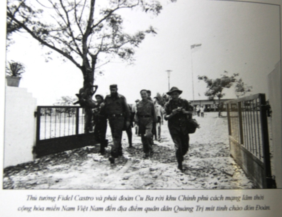 Những khoảnh khắc đầy xúc động của chủ tịch Fidel Castro trong chuyến thăm Quảng Trị - 8