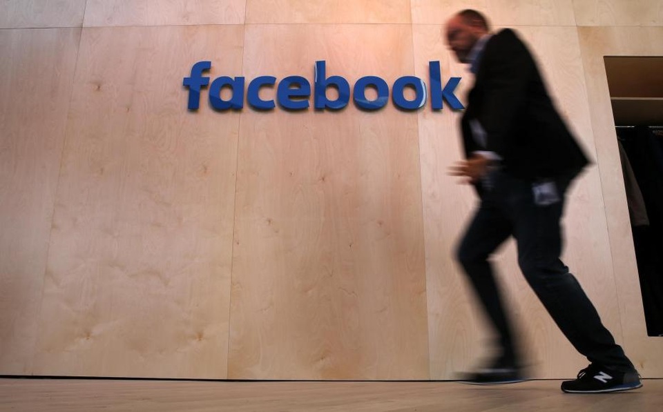 Facebook đối mặt với rắc rối pháp lý sau vụ ảnh khỏa thân của bé gái 14 tuổi - 1 Facebook đối mặt với rắc rối pháp lý sau vụ ảnh khỏa thân của bé gái 14 tuổi - 1