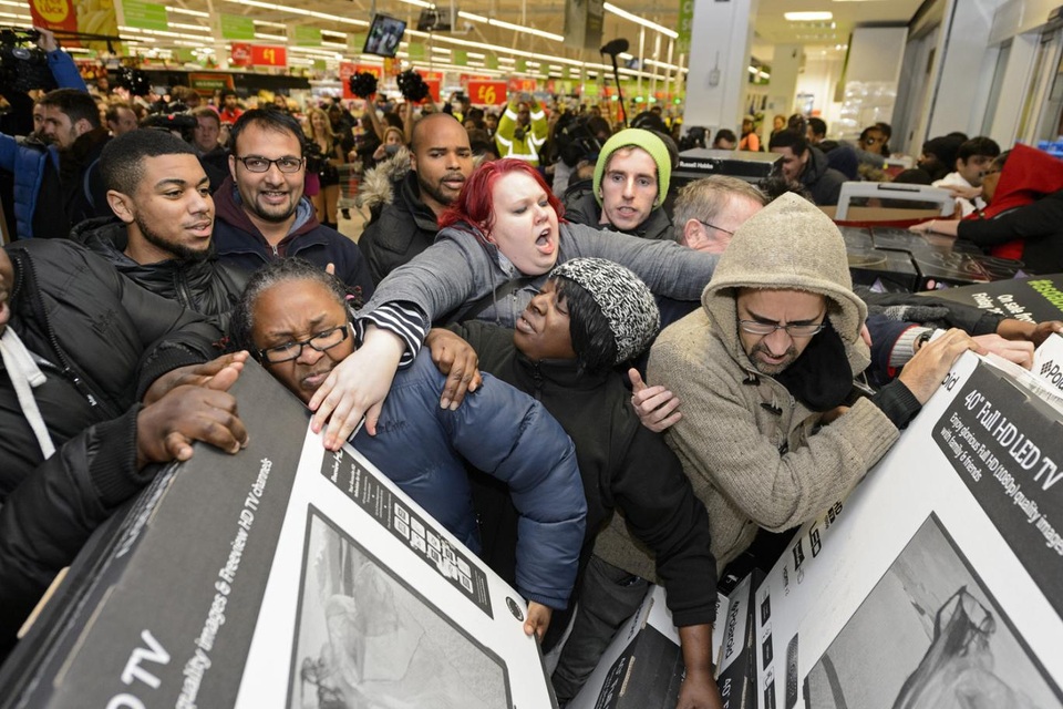 Black Friday là ngày gì và tại sao người ta "phát cuồng" vì Black Friday? - 9 Black Friday là ngày gì và tại sao người ta "phát cuồng" vì Black Friday? - 9