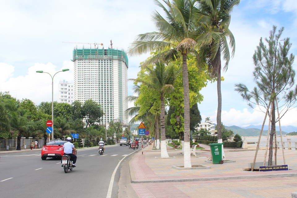 Dự án Mường Thanh Khánh Hòa (phía Nam Cầu Trần Phú, TP Nha Trang) xây “vượt rào” quy hoạch của Chính phủ 43 tầng