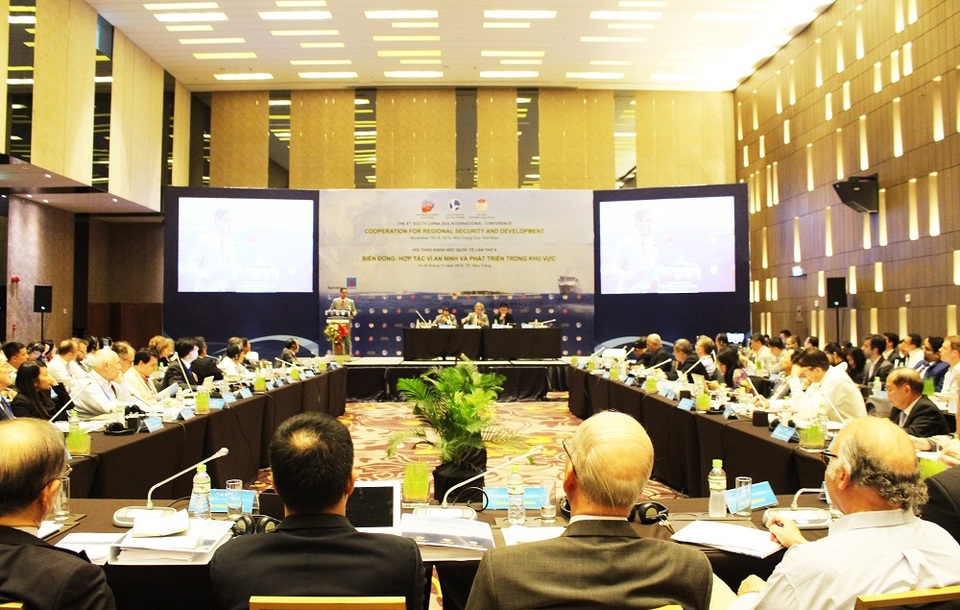 
Hội thảo khoa học quốc tế về Biển Đông lần thứ VIII với chủ đề: “Hợp tác vì an ninh và phát triển khu vực”, tại TP Nha Trang, sáng 14/11.
