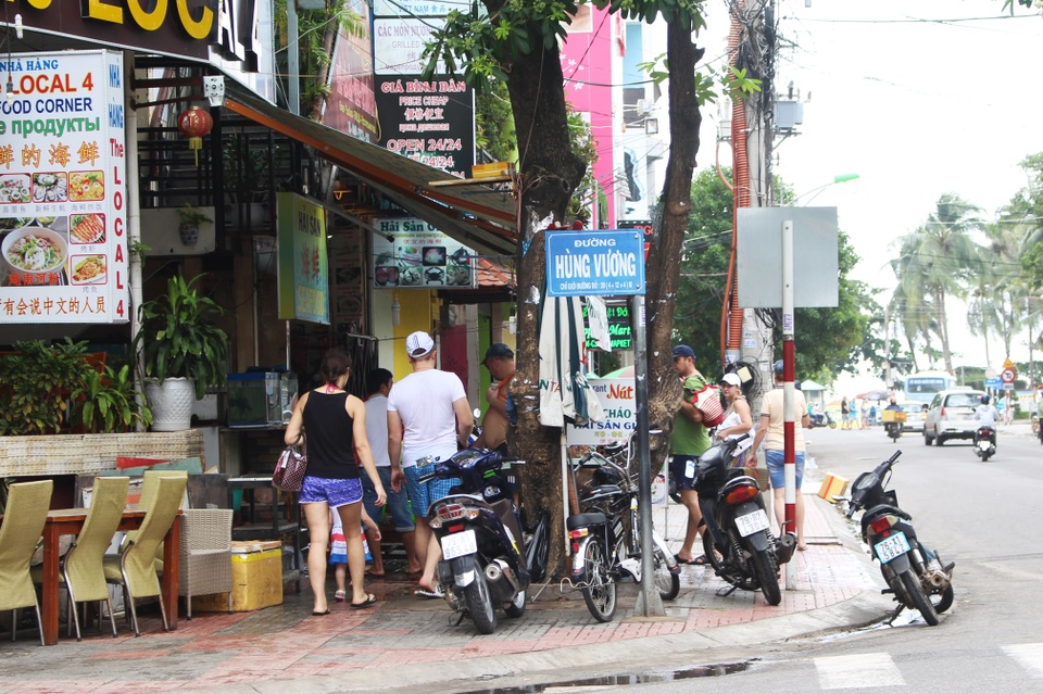 Nha Trang: Khách Nga nhộn nhịp sau thời gian dài “lao dốc” - 10