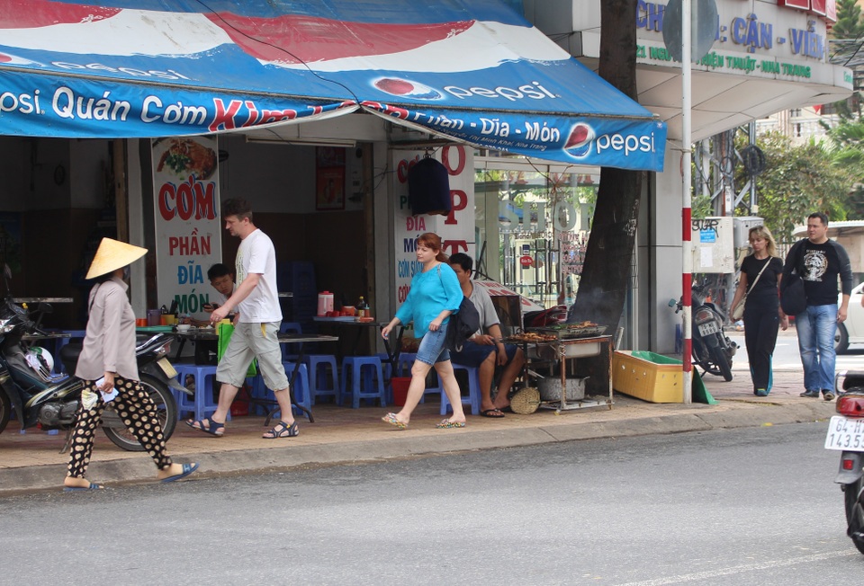 Nha Trang: Khách Nga nhộn nhịp sau thời gian dài “lao dốc” - 8