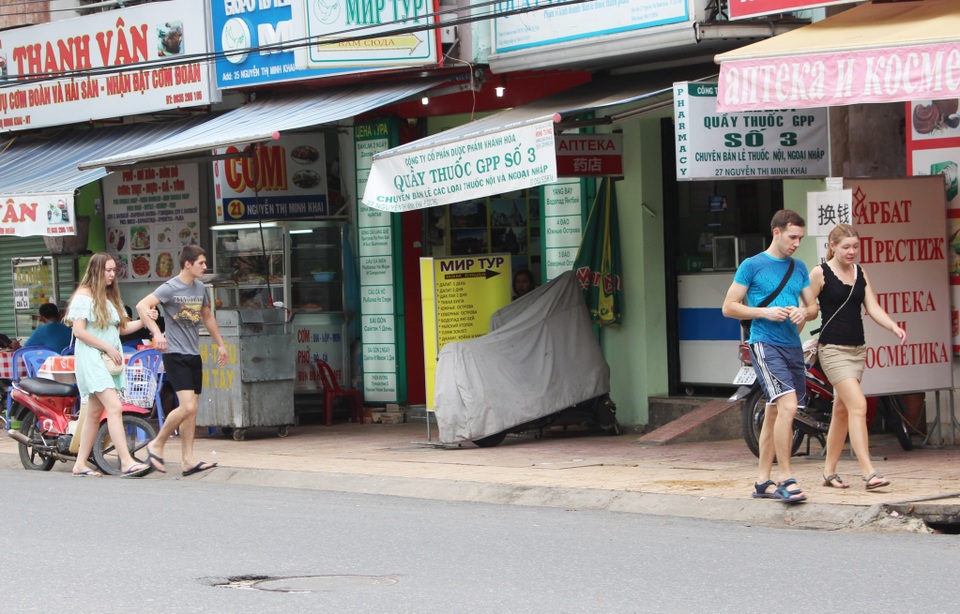 Nha Trang: Khách Nga nhộn nhịp sau thời gian dài “lao dốc” - 7