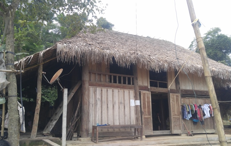 Hai vợ chồng chết thương tâm để lại 4 đứa con bơ vơ trong khốn khó - 7 Căn nhà nơi 5 bà cháu đang ở