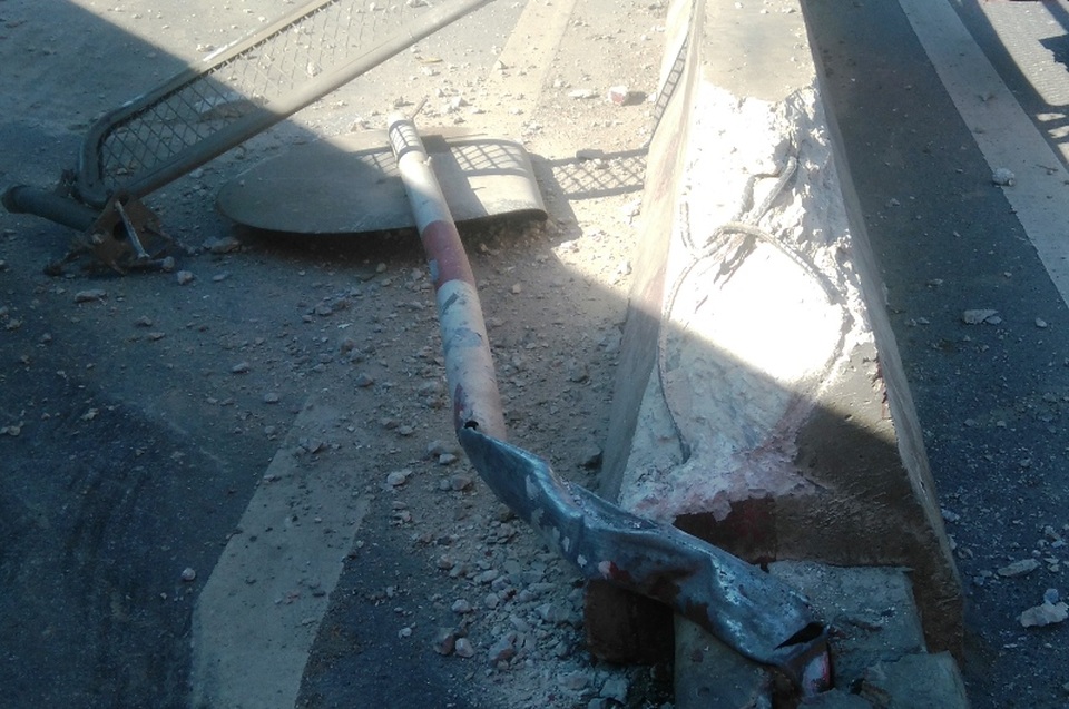 Giải phân cách bị hư hỏng