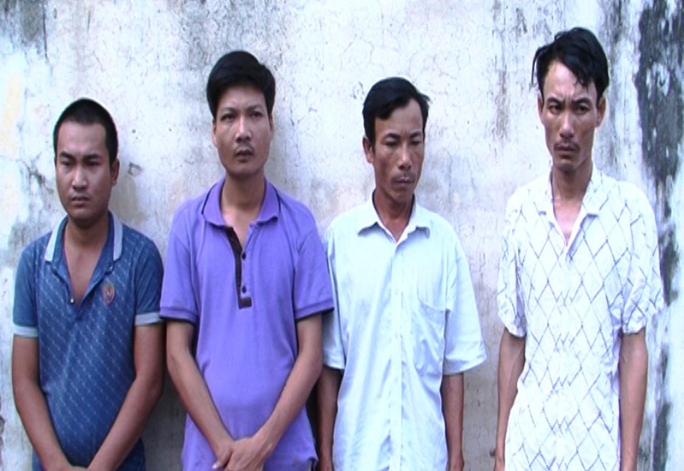 Nhóm đối tượng chuyên bảo kê máy gặt bị bắt giữ