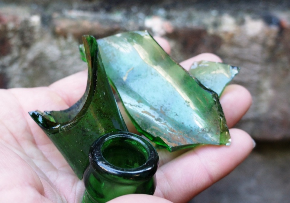 Hoang mang vì nhiều nhà bị "khủng bố" bằng bom xăng - 3 Nhiều gia đình lo lắng, bất an trước vụ việc trên